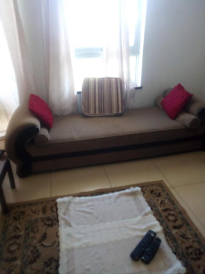 Shanzu Beach Apartment With Stunning Ocean View Mwakirunge Zewnętrze zdjęcie