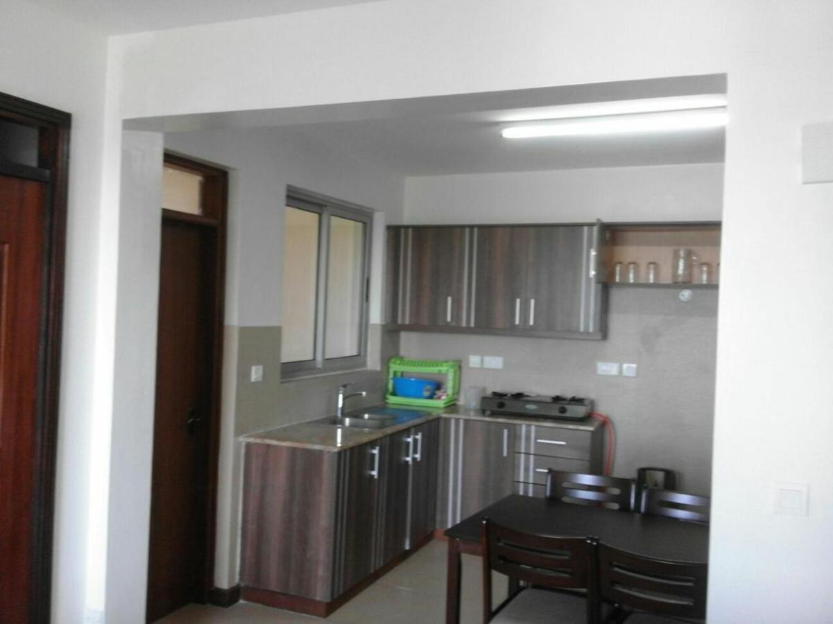 Shanzu Beach Apartment With Stunning Ocean View Mwakirunge Zewnętrze zdjęcie